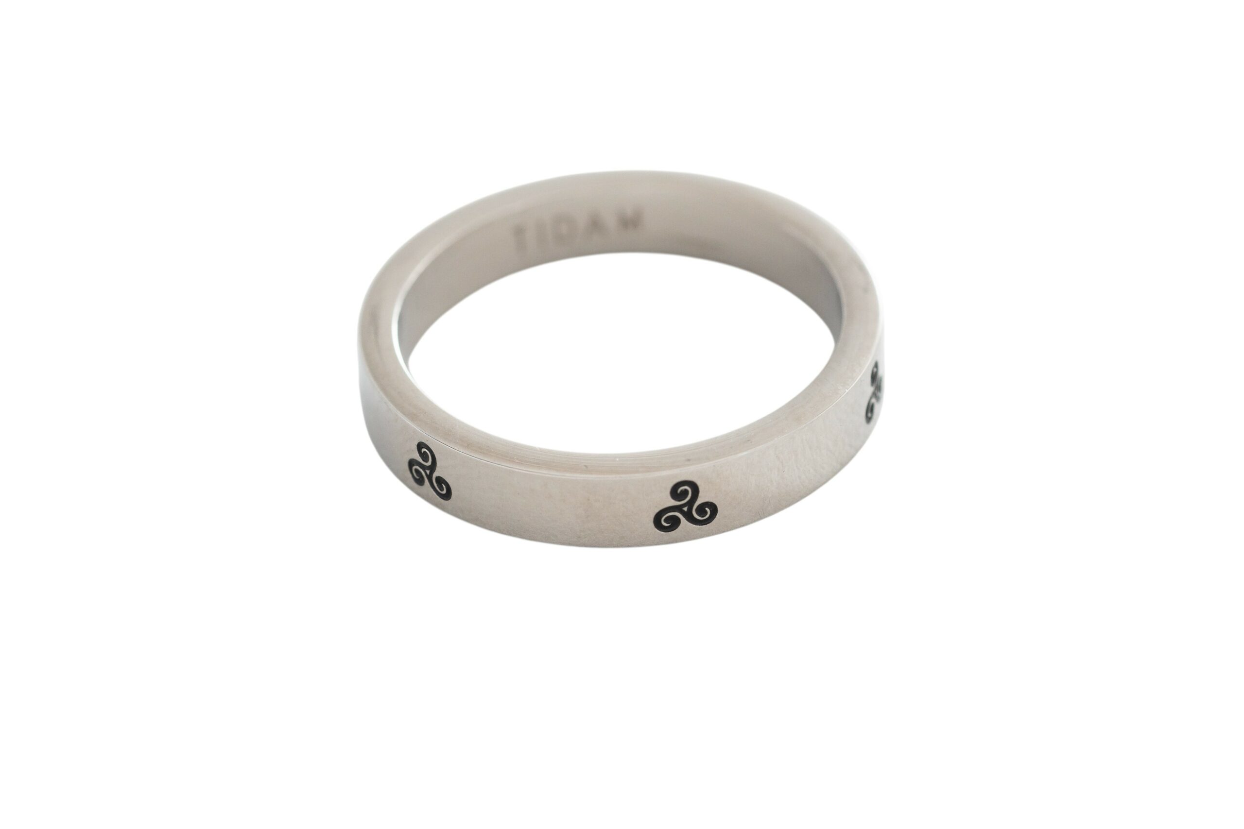 Bague acier fine Triskel